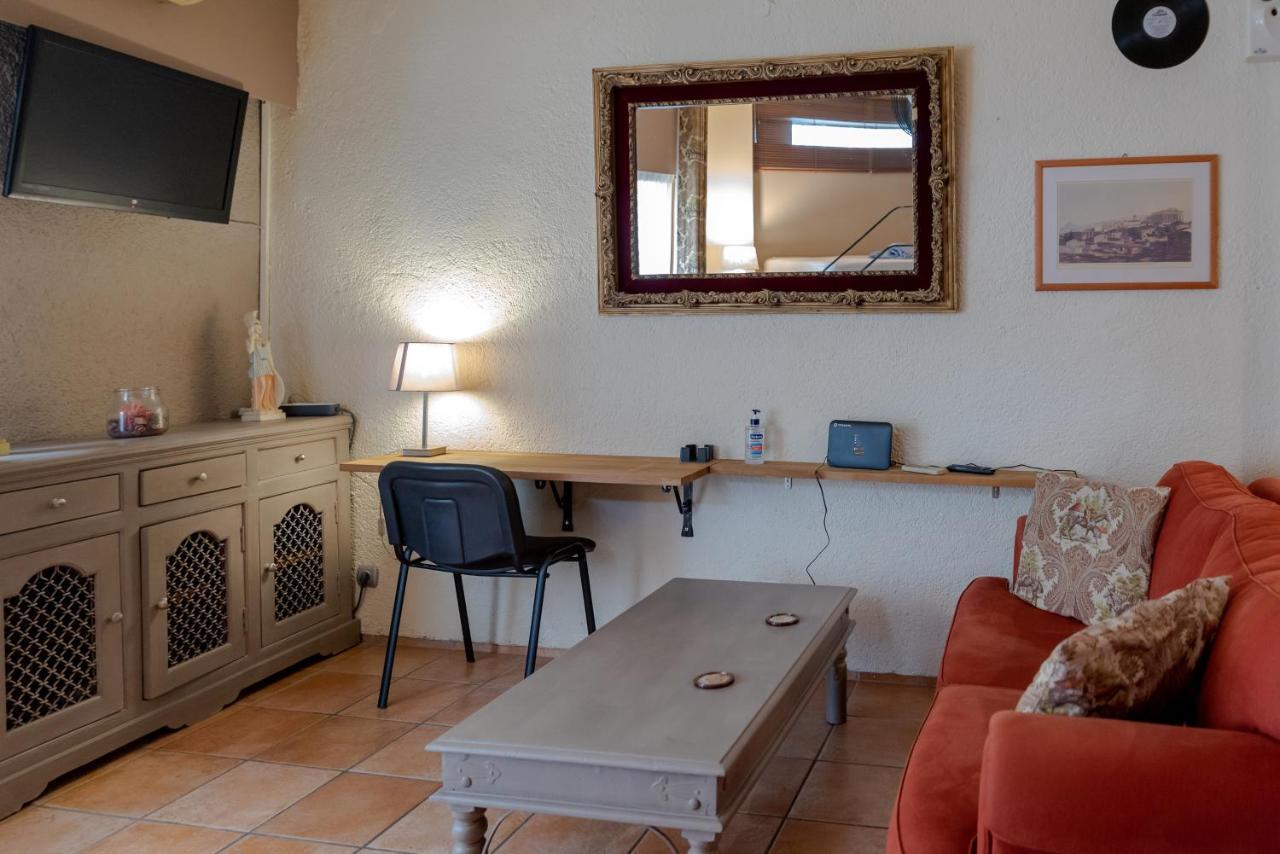 Ferienwohnung The Heart Of Plaka Athen Exterior foto